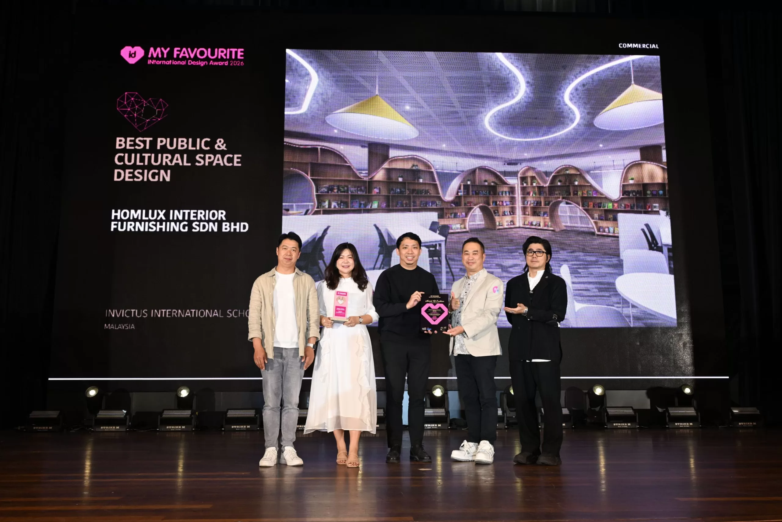 Homlux Receiving an award in MFIDA 2026 Award Ceremony